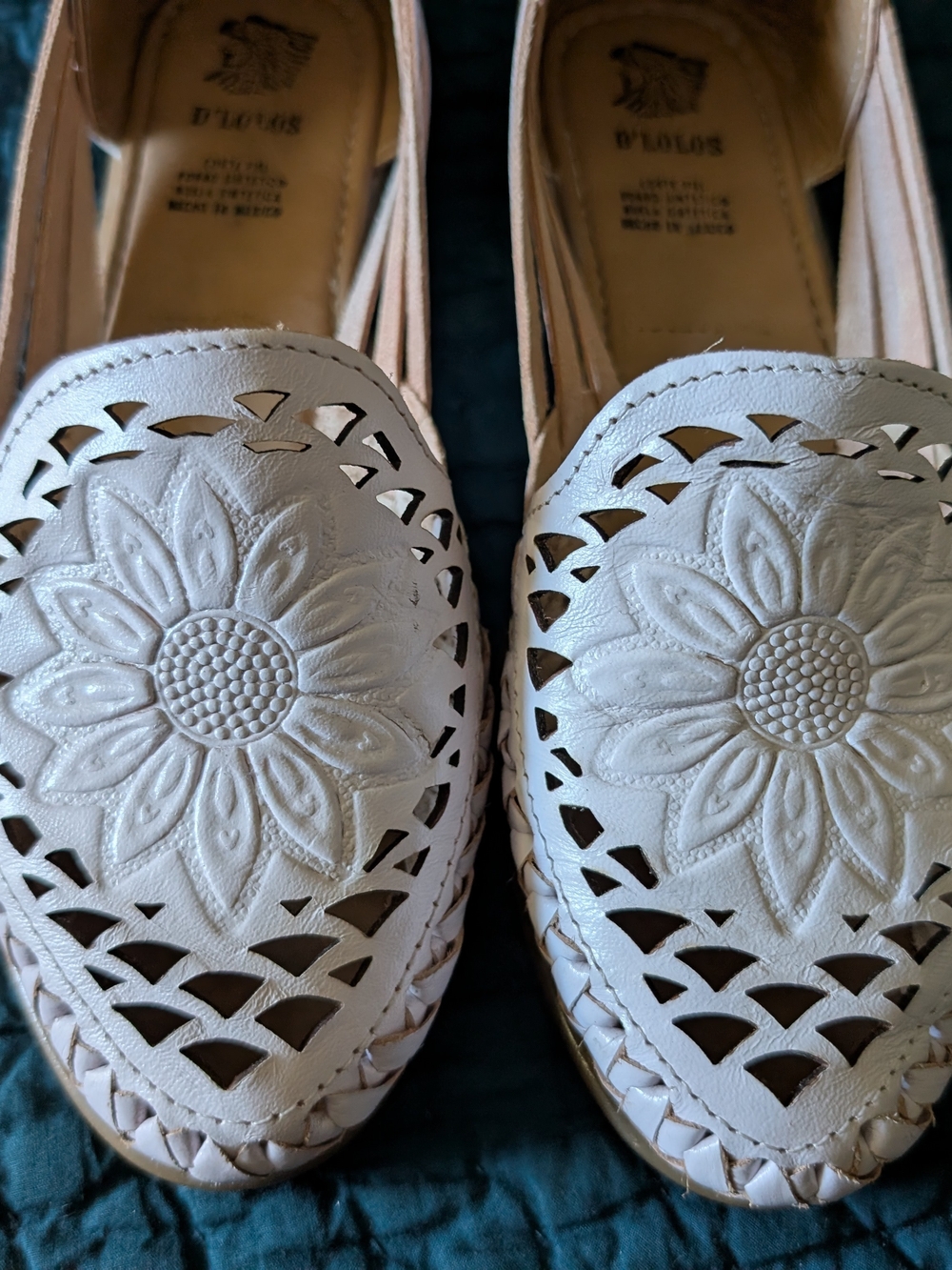 D’Lolos White Floral Cutout Slip-On Flats